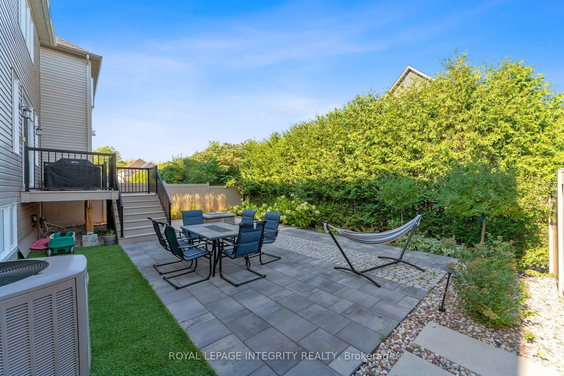 Photo 39 of 49 Hawks Landing Crescent, Ottawa, Stittsville (North) — HOMEH