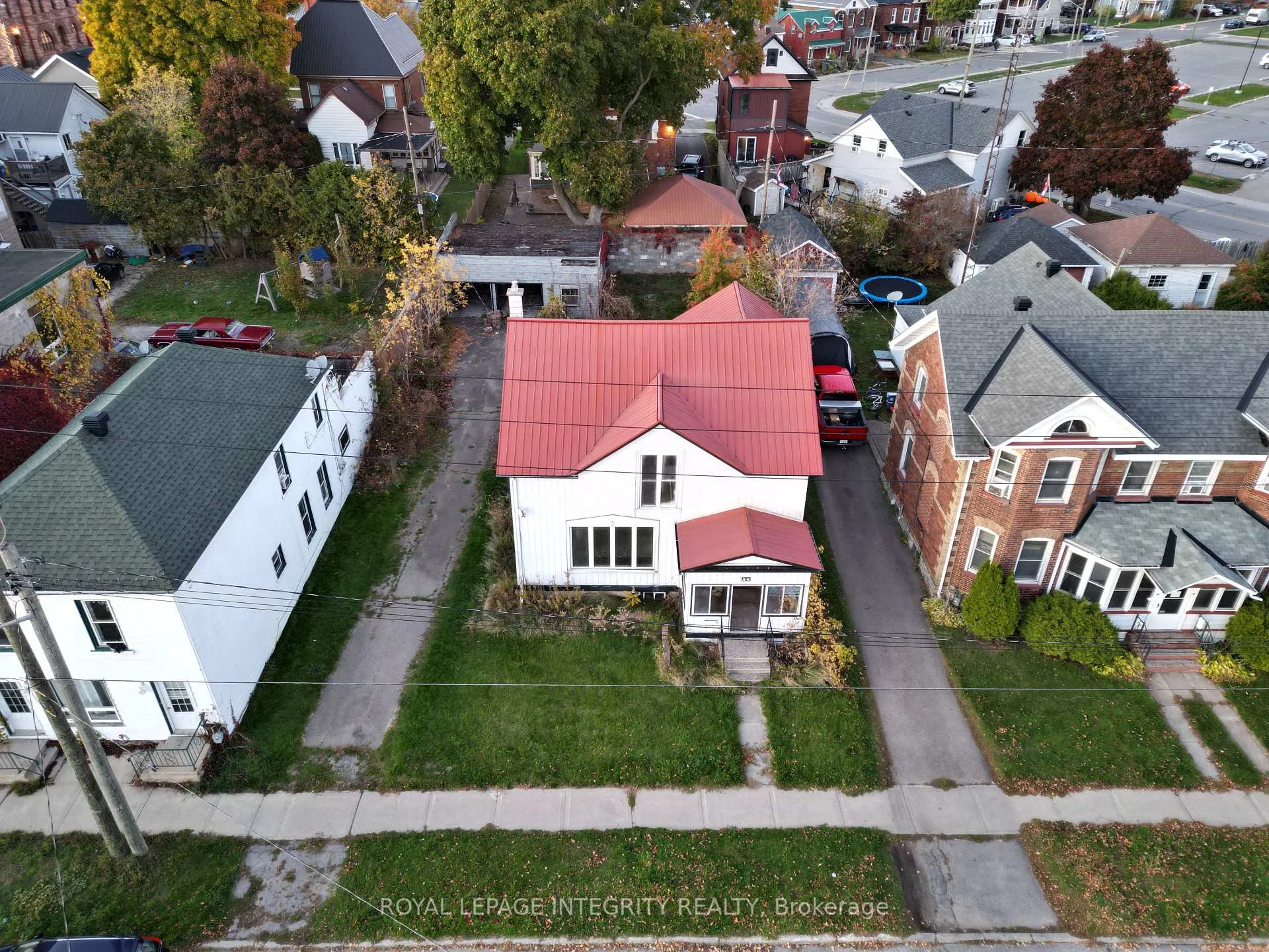 Photo 1 of 34 William Street E, Smiths Falls — HOMEH