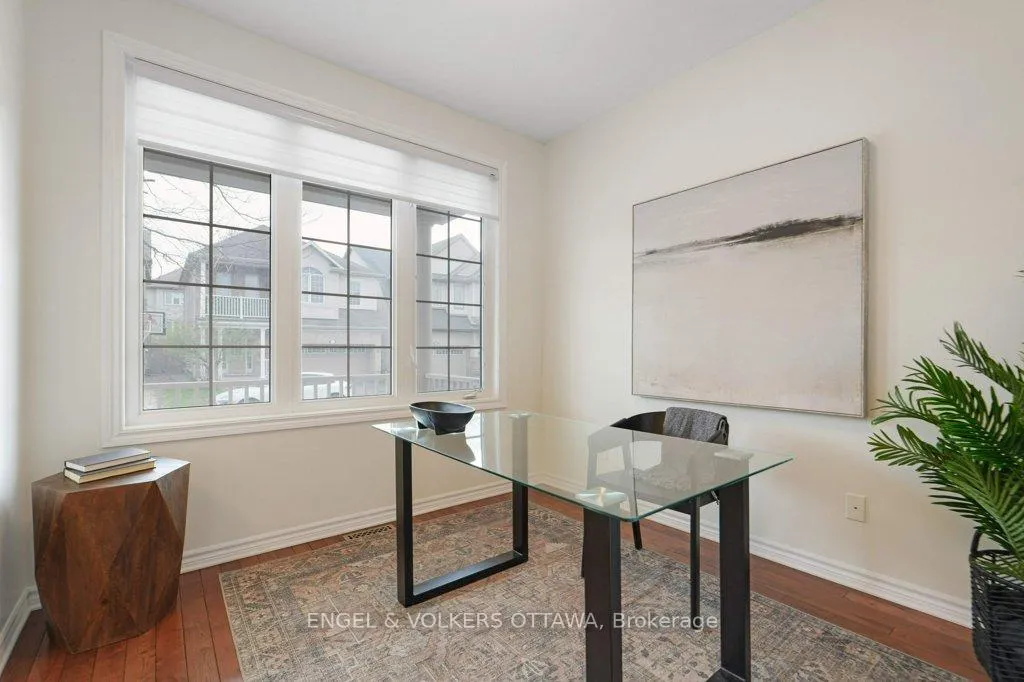 Photo 3 of 2531 Stone Cove Crescent, Ottawa, Barrhaven - Half Moon Bay — HOMEH