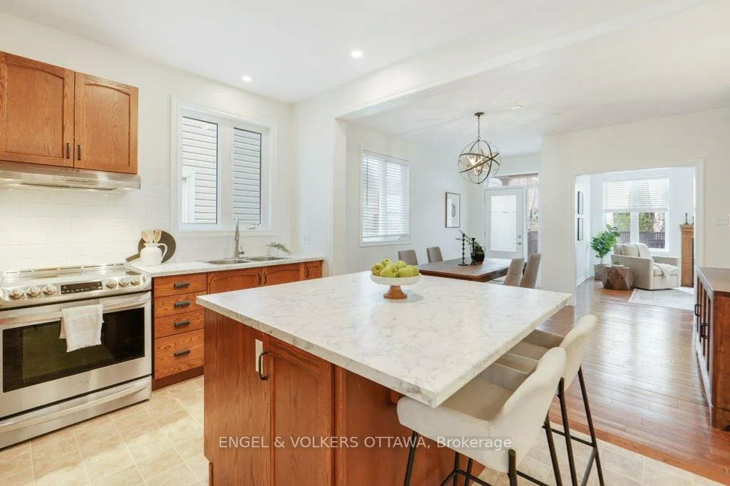 Photo 9 of 2531 Stone Cove Crescent, Ottawa, Barrhaven - Half Moon Bay — HOMEH