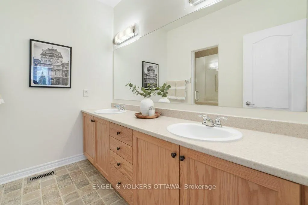 Photo 18 of 2531 Stone Cove Crescent, Ottawa, Barrhaven - Half Moon Bay — HOMEH