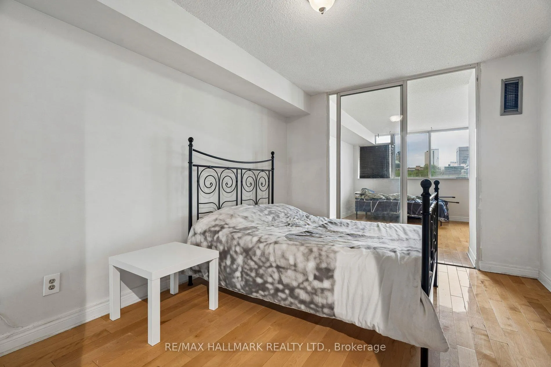 Photo 11 of Unit 506, 15 Maitland Place, Toronto, Cabbagetown-South St. James Town — HOMEH