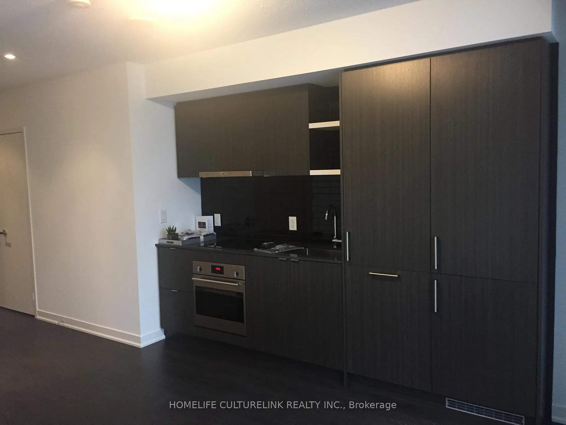 Photo 5 of Unit 3908, 100 Harbour Street, Toronto, Waterfront Communities — HOMEH