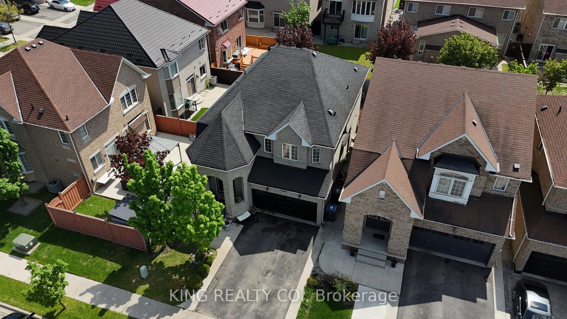 Photo 3 of 12 Helman Road, Brampton, Sandringham-Wellington — HOMEH
