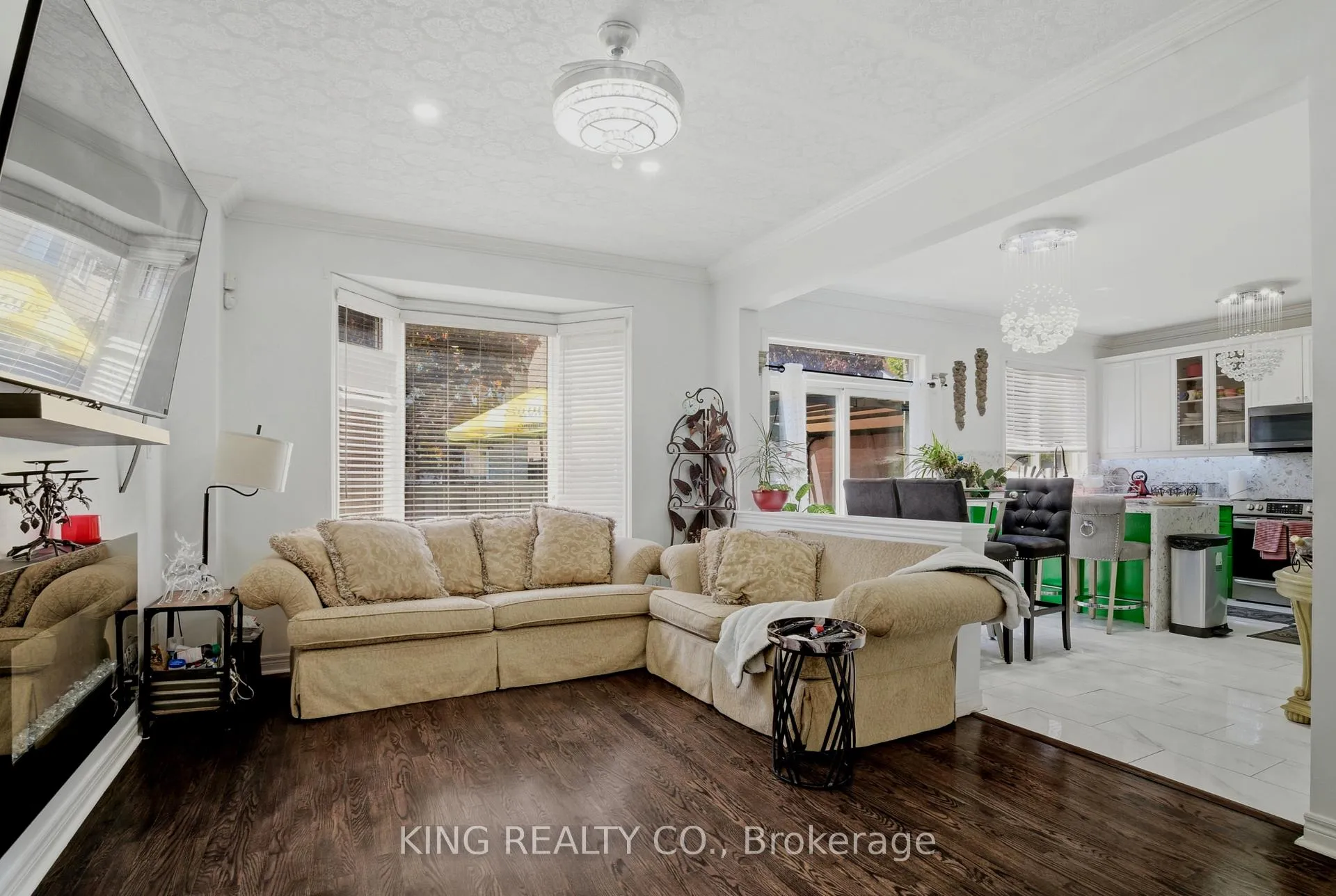 Photo 11 of 12 Helman Road, Brampton, Sandringham-Wellington — HOMEH