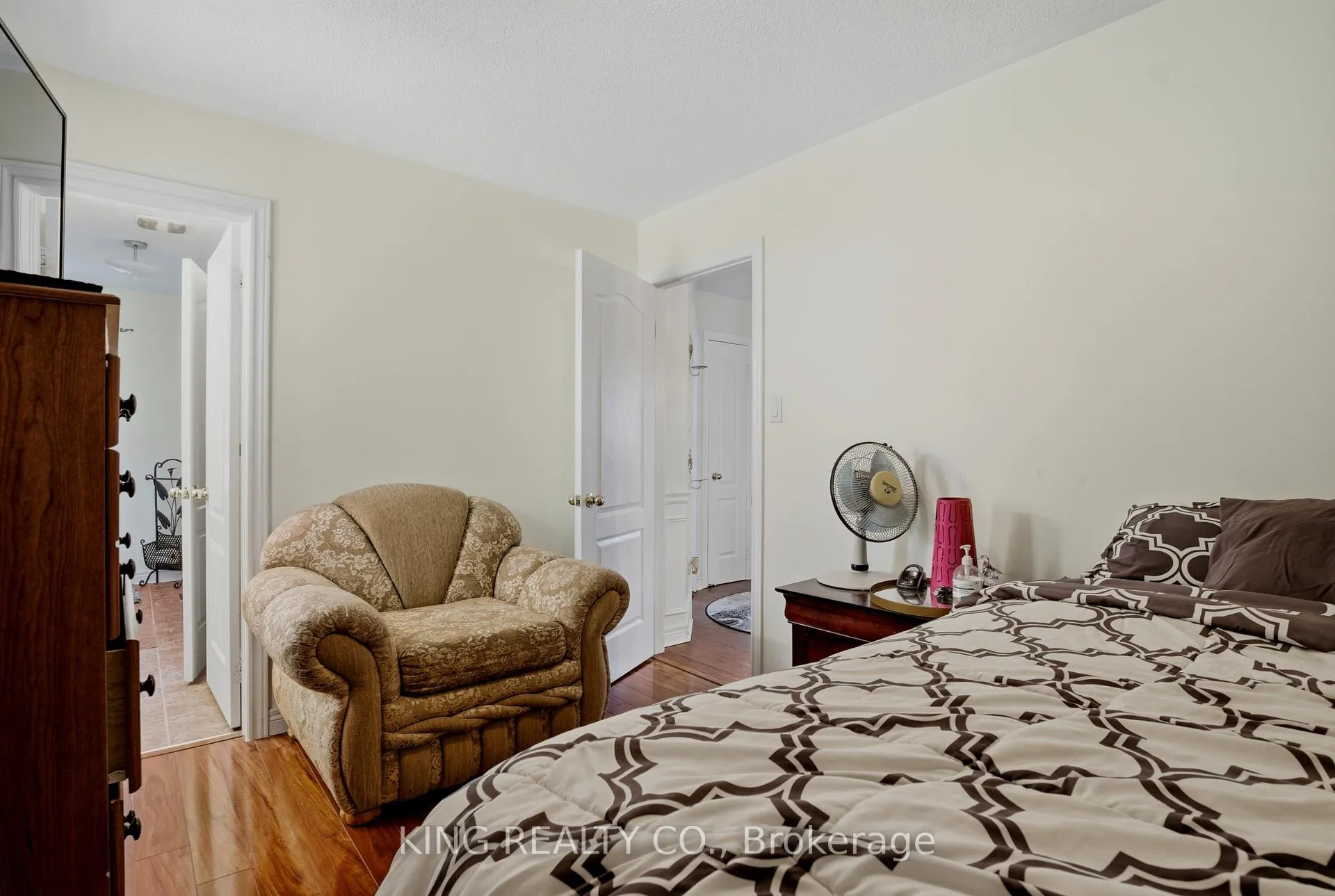 Photo 21 of 12 Helman Road, Brampton, Sandringham-Wellington — HOMEH