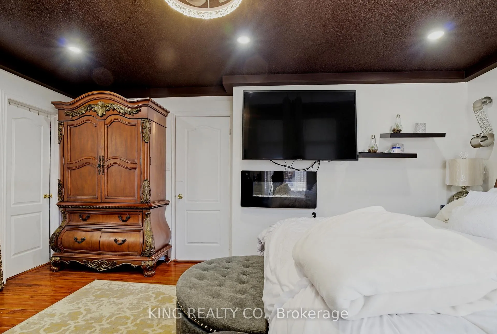 Photo 34 of 12 Helman Road, Brampton, Sandringham-Wellington — HOMEH