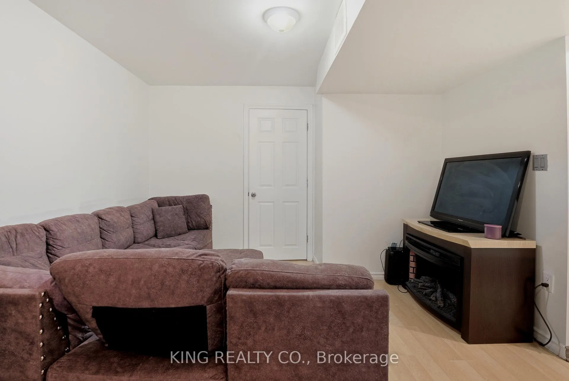 Photo 46 of 12 Helman Road, Brampton, Sandringham-Wellington — HOMEH