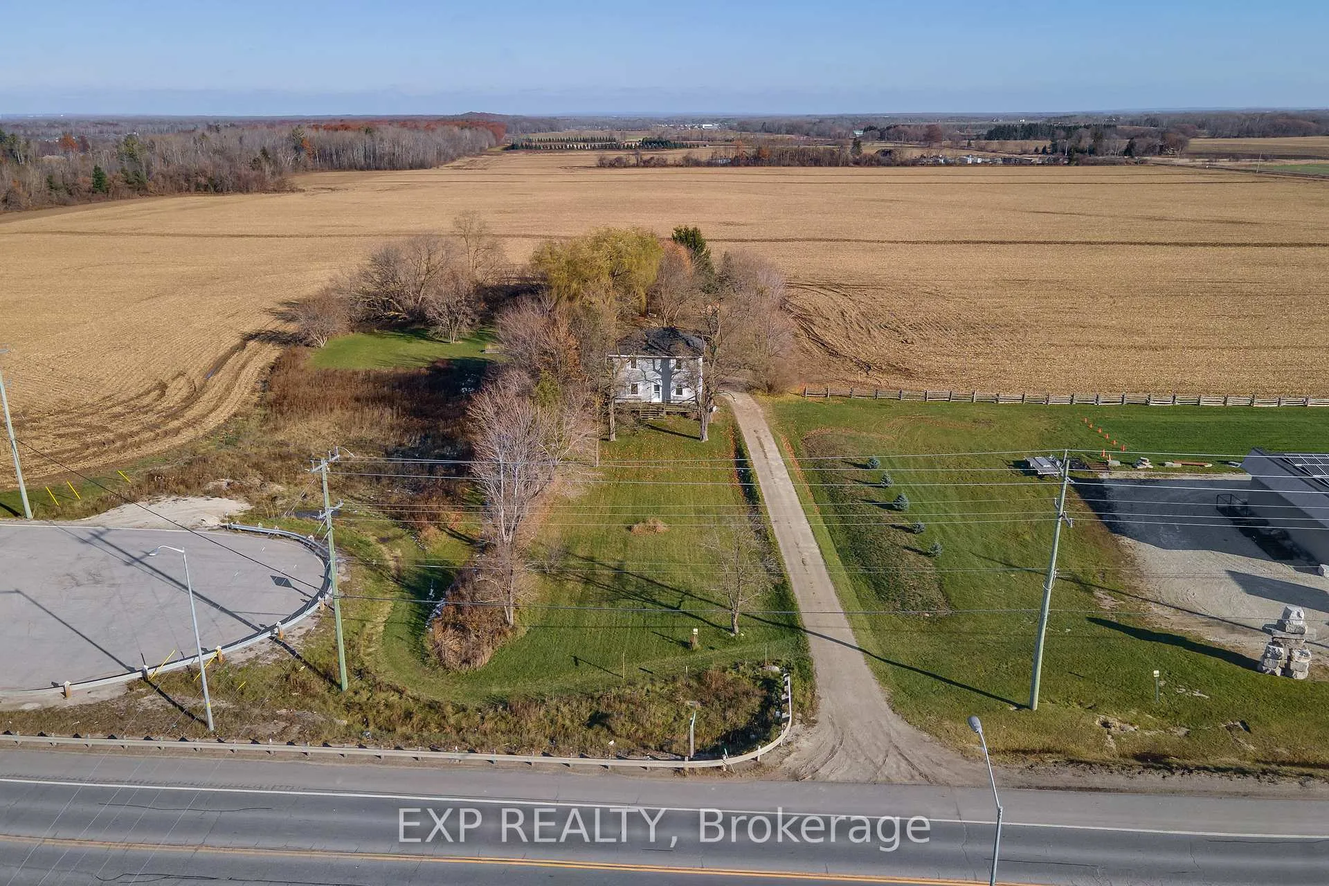 Photo 2 of 8184 26 Highway, Clearview, Rural Clearview — HOMEH