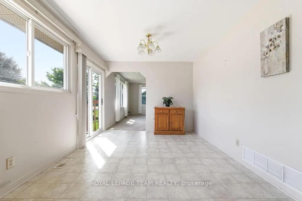 Photo 12 of 111 Campbell Drive, McNab/Braeside, Mcnab/Braeside Twps — HOMEH