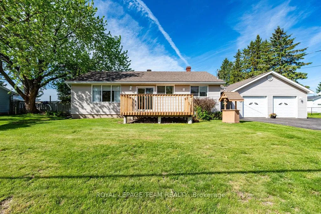 Photo 40 of 111 Campbell Drive, McNab/Braeside, Mcnab/Braeside Twps — HOMEH