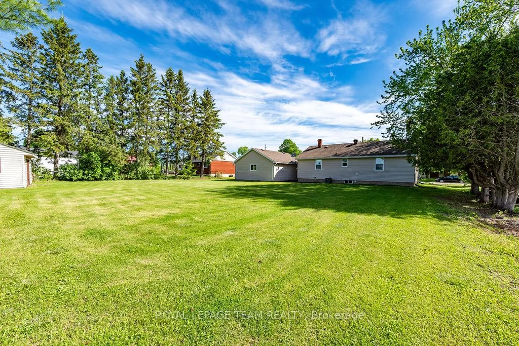 Photo 48 of 111 Campbell Drive, McNab/Braeside, Mcnab/Braeside Twps — HOMEH