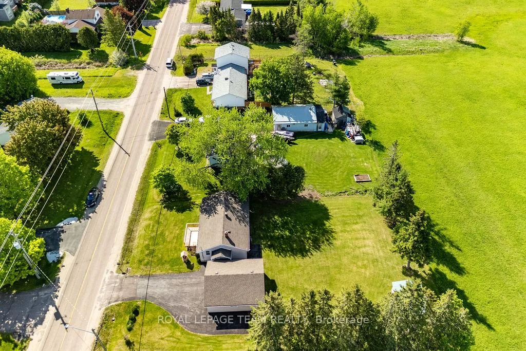 Photo 53 of 111 Campbell Drive, McNab/Braeside, Mcnab/Braeside Twps — HOMEH