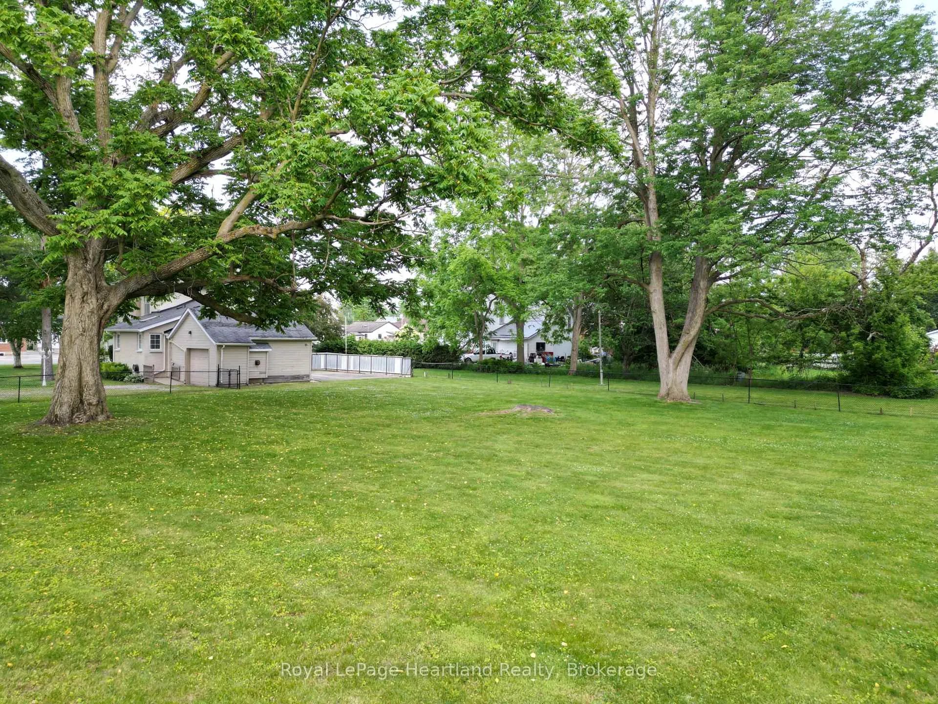Photo 11 of 231 William Street, South Huron, Exeter — HOMEH