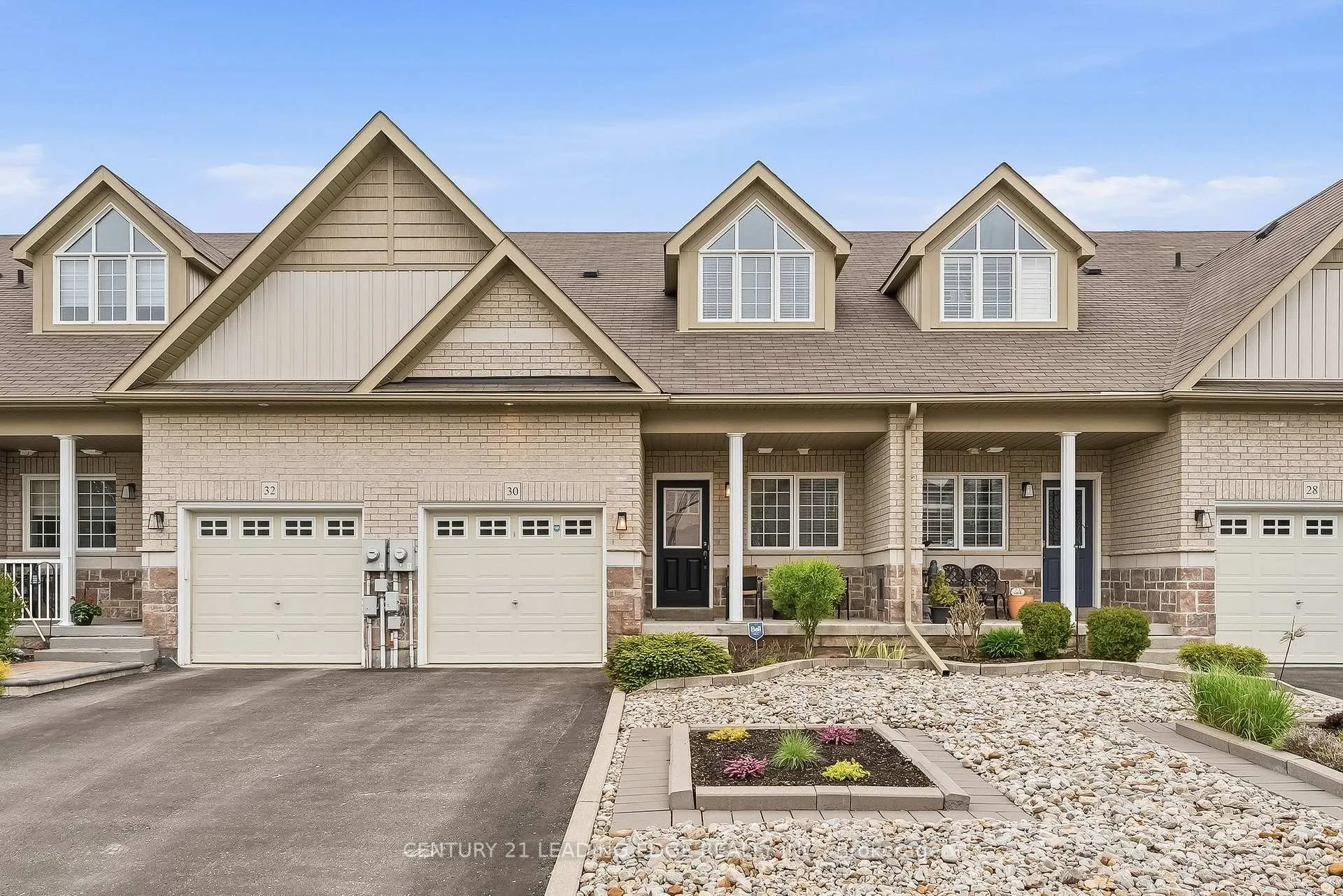 Photo 1 of 30 Page Place, Clarington, Courtice — HOMEH