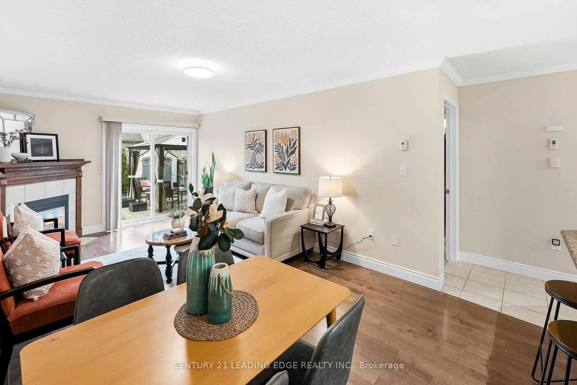 Photo 15 of 30 Page Place, Clarington, Courtice — HOMEH