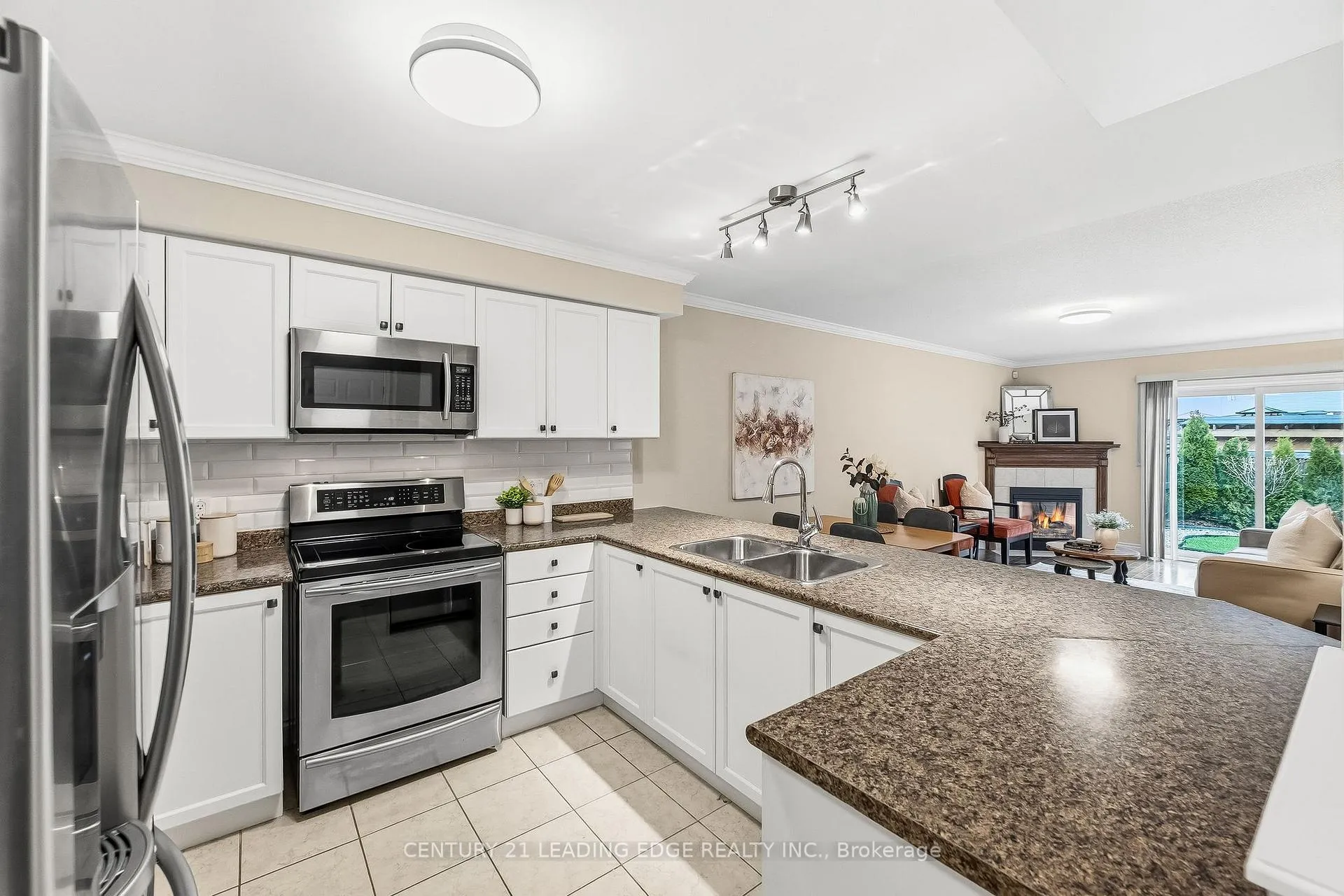 Photo 19 of 30 Page Place, Clarington, Courtice — HOMEH