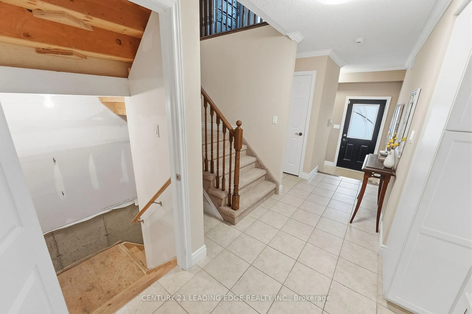 Photo 36 of 30 Page Place, Clarington, Courtice — HOMEH