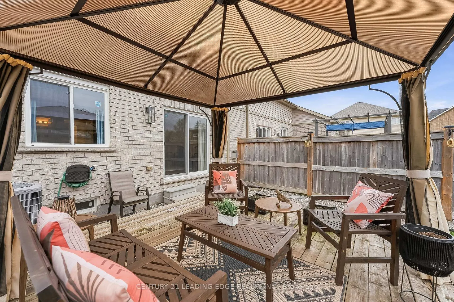 Photo 46 of 30 Page Place, Clarington, Courtice — HOMEH