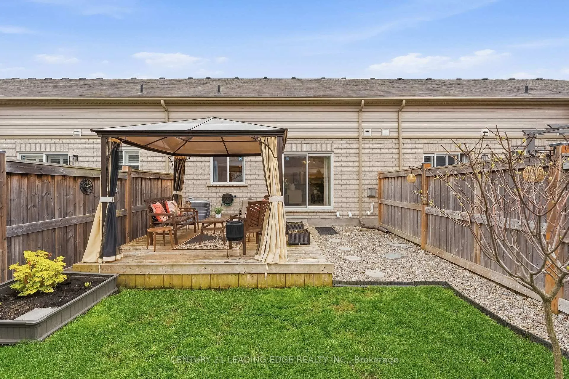 Photo 47 of 30 Page Place, Clarington, Courtice — HOMEH