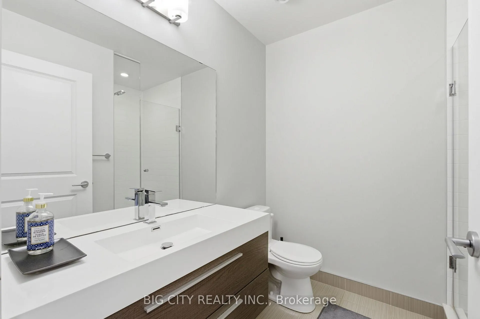 Photo 22 of Unit 1207, 180 Enterprise Boulevard, Markham, Unionville — HOMEH