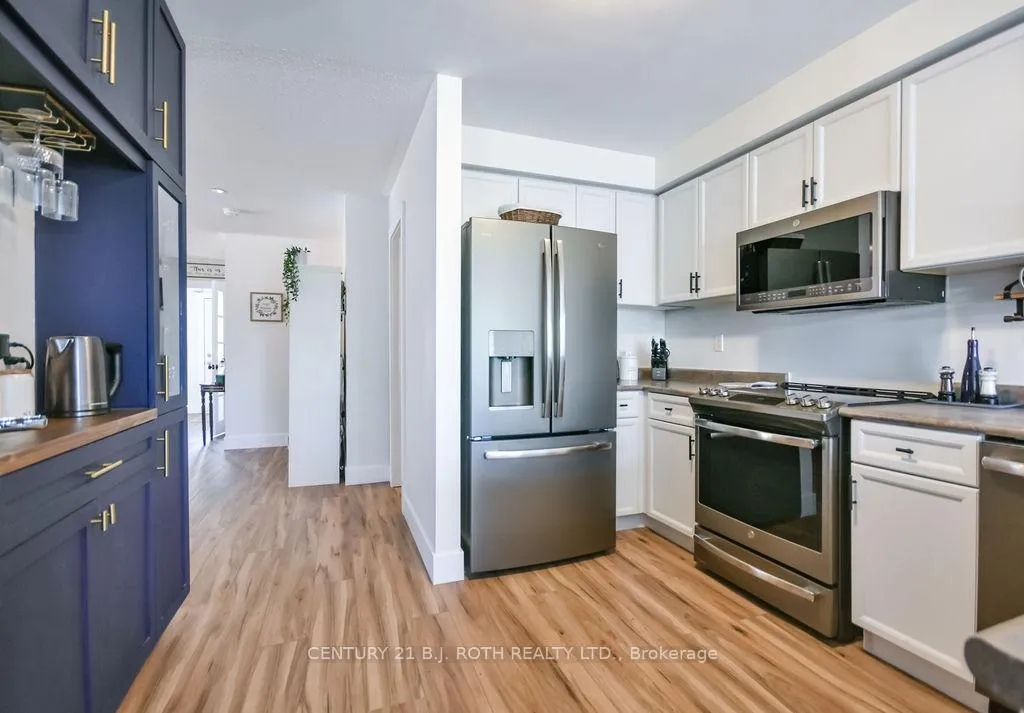 Photo 5 of 14 Trask Drive, Barrie, Ardagh — HOMEH