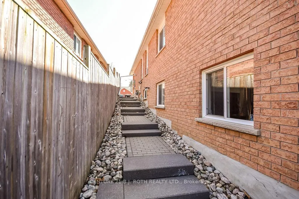 Photo 27 of 14 Trask Drive, Barrie, Ardagh — HOMEH