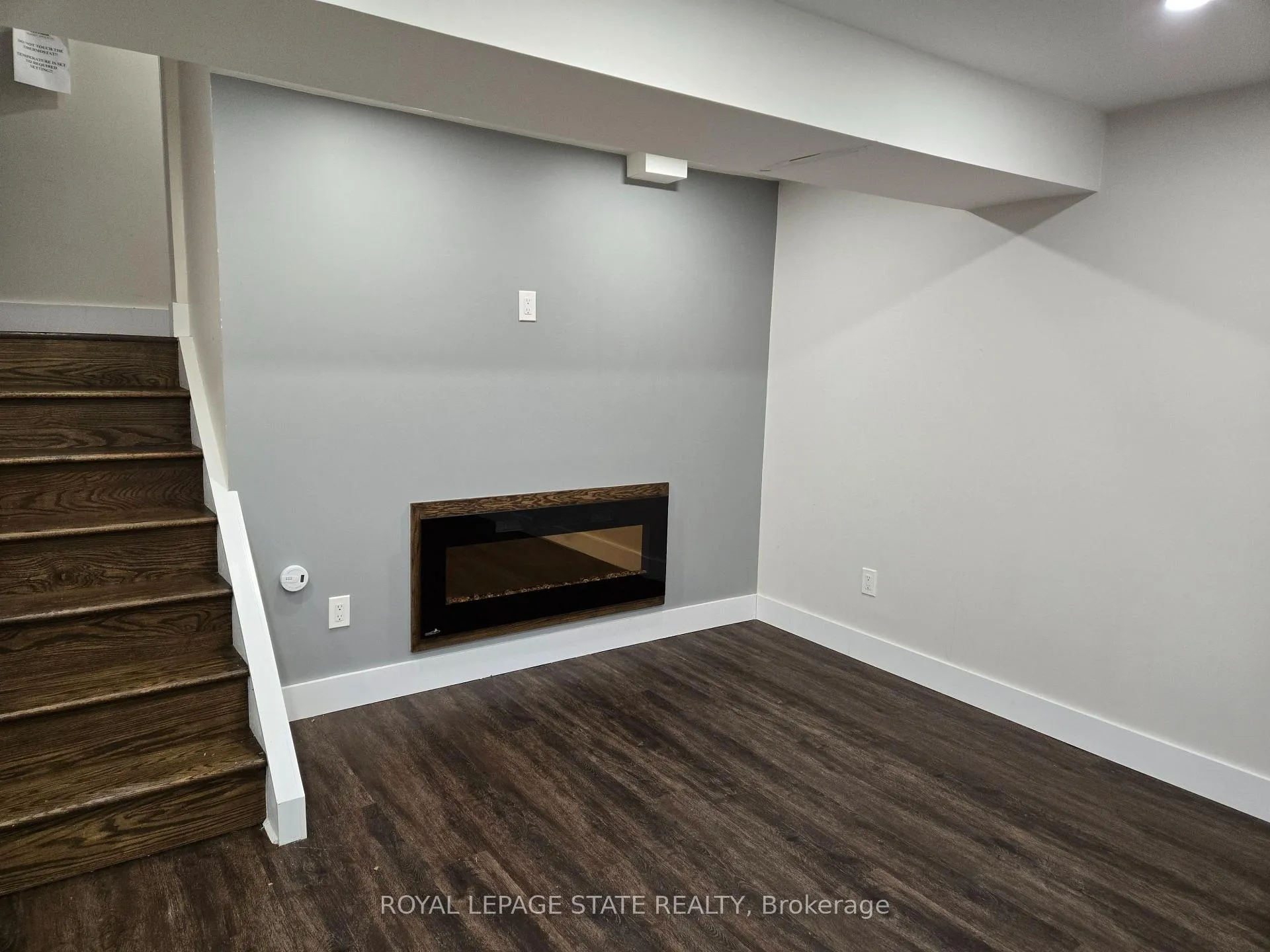 Photo 9 of 3 Governor Simcoe Drive, St. Catharines, Vine/Linwell — HOMEH