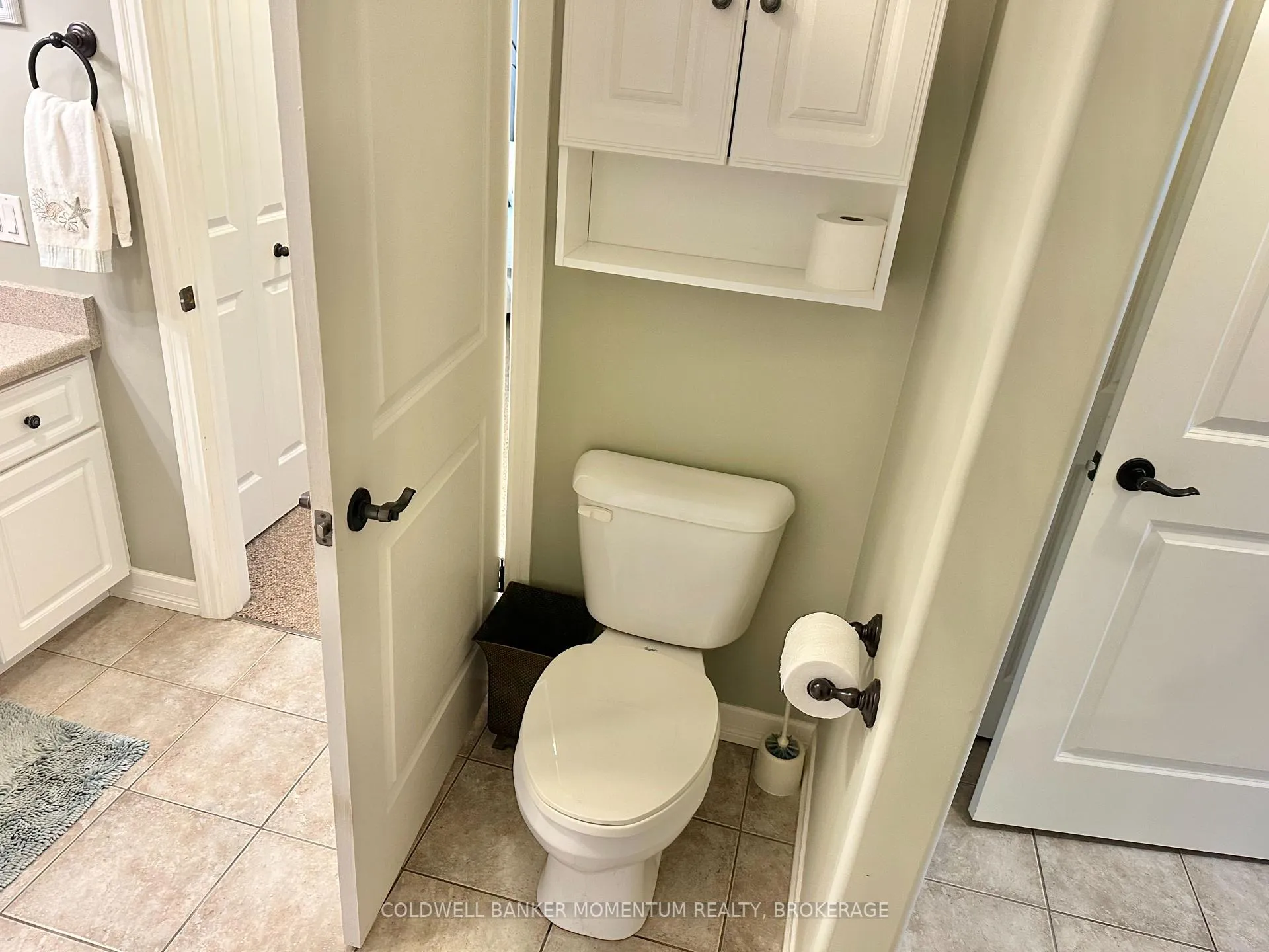 Photo 17 of Unit 4, 409 Queen Street S, Norfolk, Simcoe — HOMEH