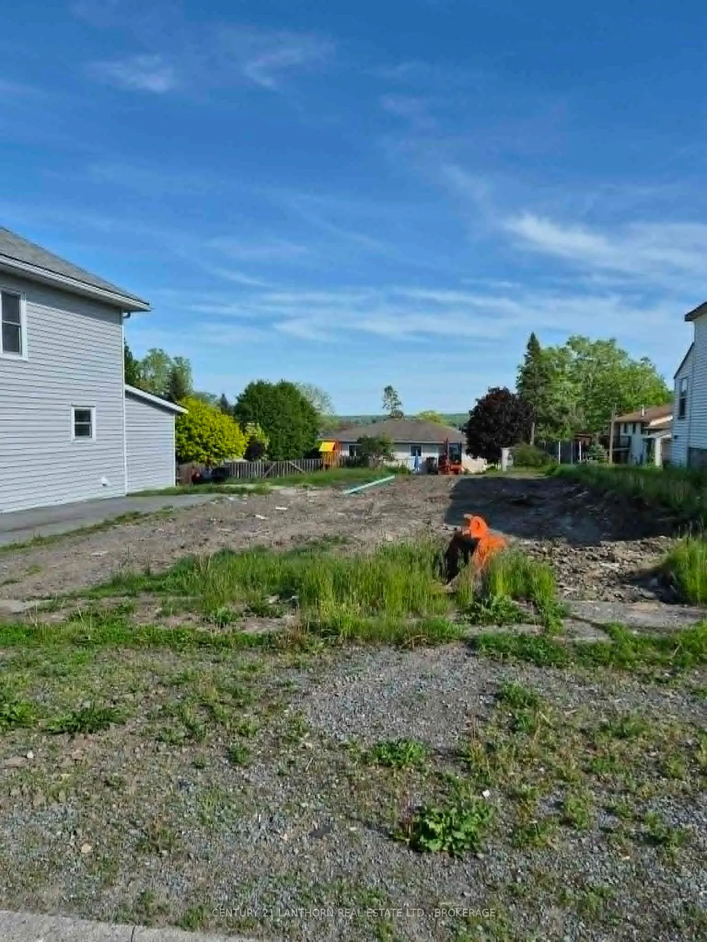 Photo 2 of 472 Thomas Street, Deseronto, Deseronto (Town) — HOMEH