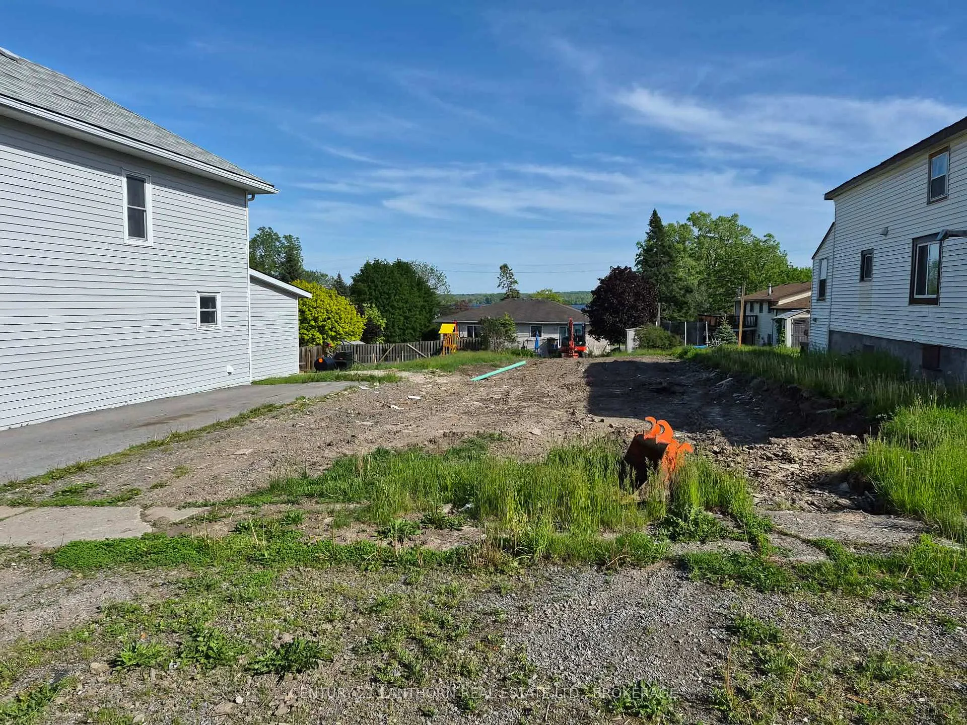 Photo 3 of 472 Thomas Street, Deseronto, Deseronto (Town) — HOMEH