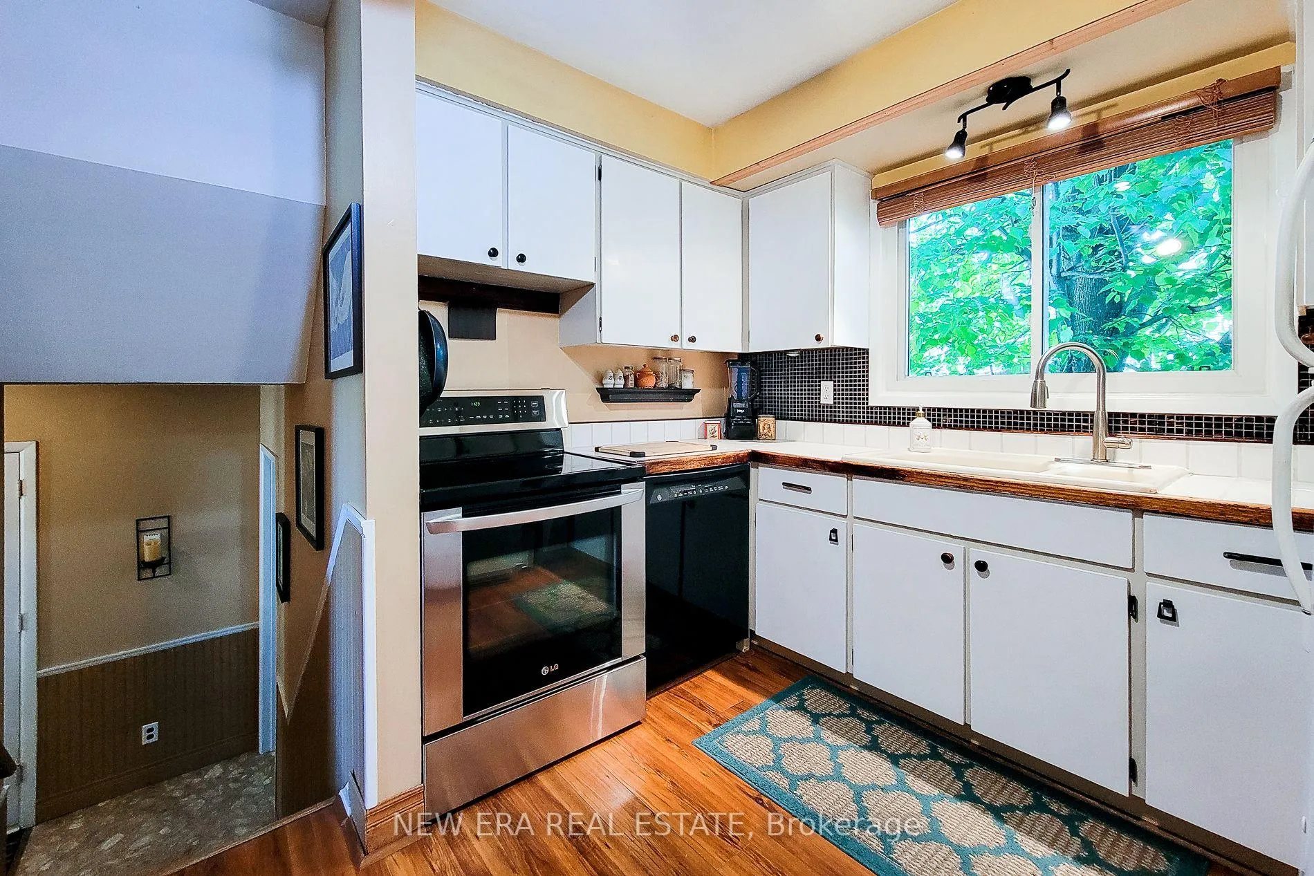 Photo 24 of 1 Greenwood Avenue, Cambridge, Christopher-Champlain — HOMEH