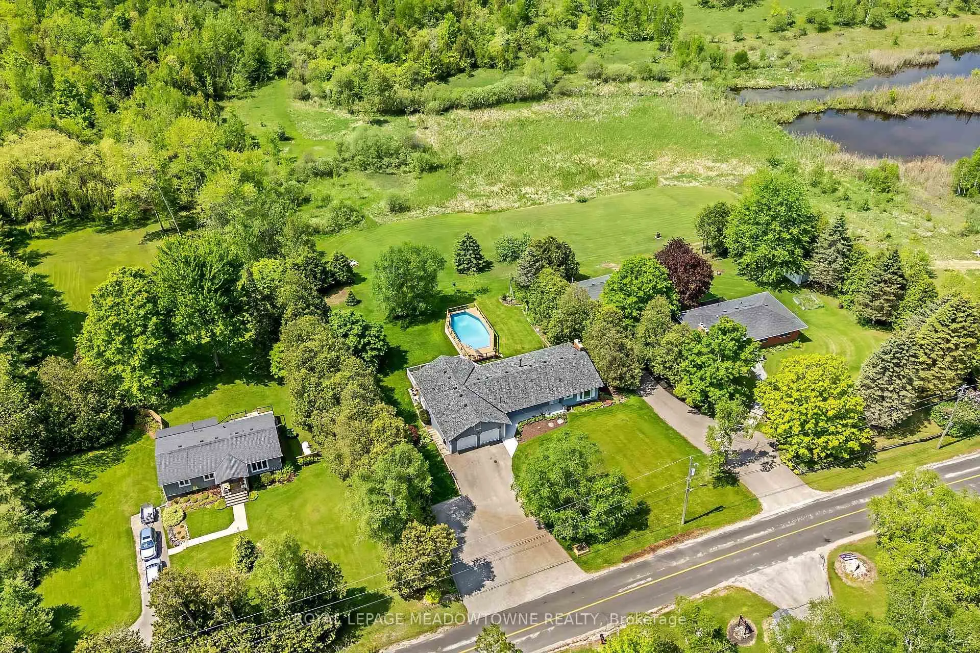Photo 3 of 11740 Dublin Line, Halton Hills, Rural Esquesing — HOMEH