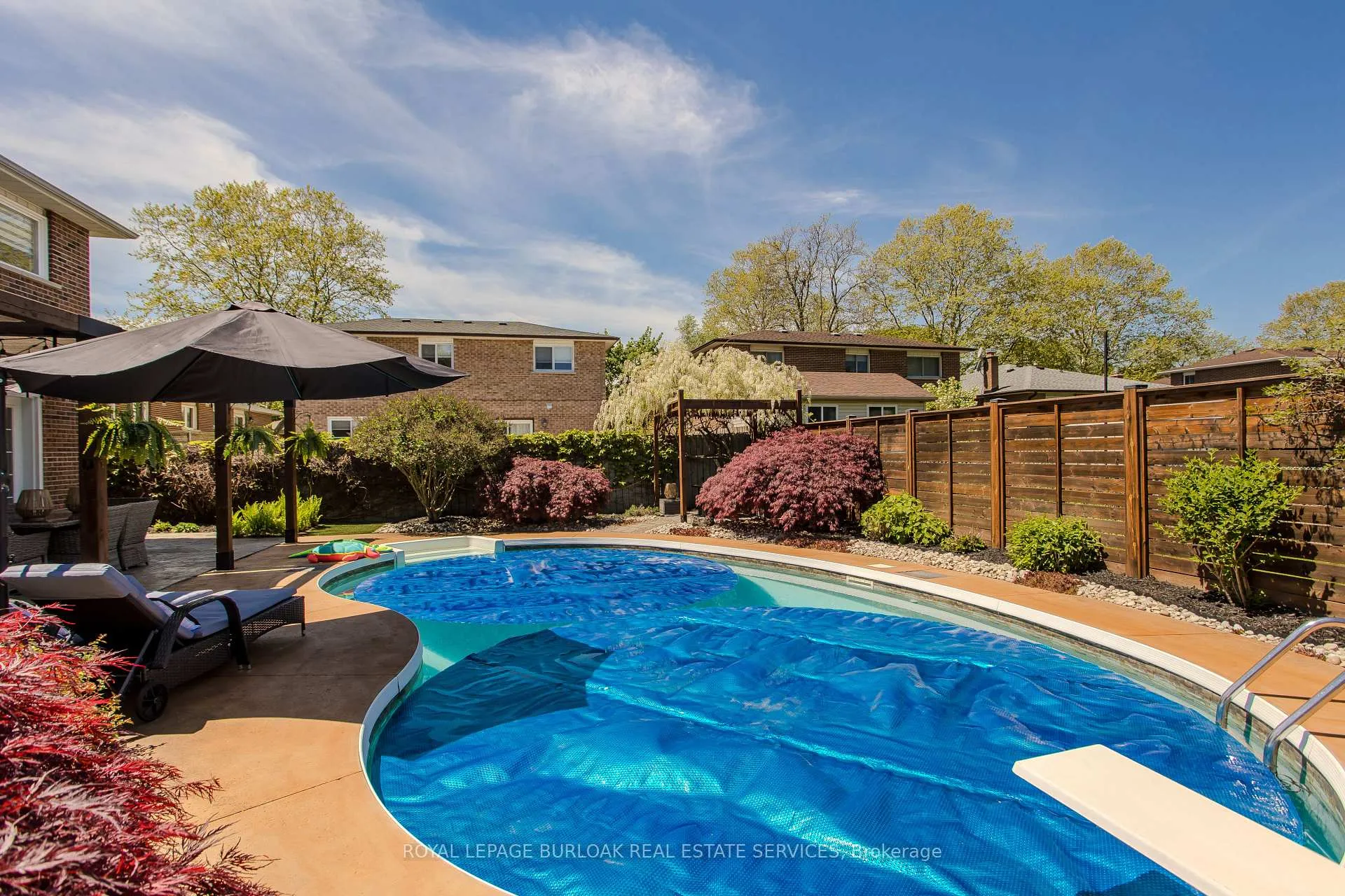 Photo 3 of 1109 Dowland Crescent, Burlington, LaSalle — HOMEH