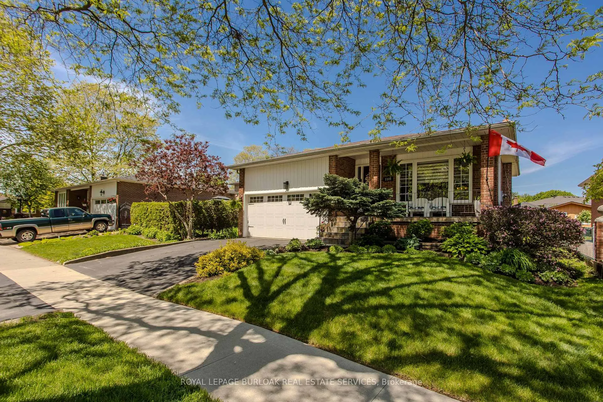 Photo 33 of 1109 Dowland Crescent, Burlington, LaSalle — HOMEH