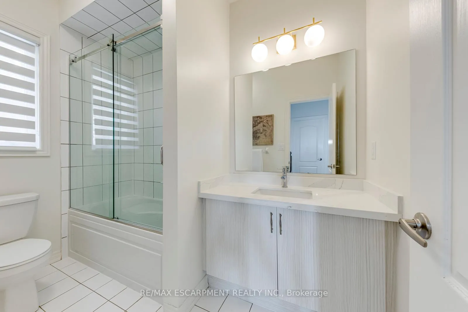 Photo 24 of 407 Skinner Road, Hamilton, Waterdown — HOMEH