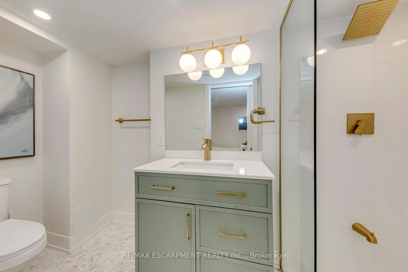 Photo 34 of 407 Skinner Road, Hamilton, Waterdown — HOMEH