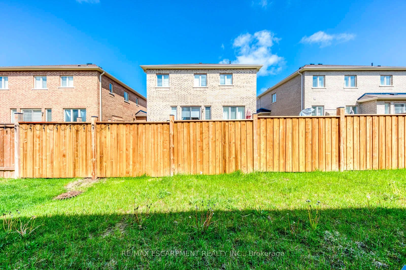 Photo 36 of 407 Skinner Road, Hamilton, Waterdown — HOMEH