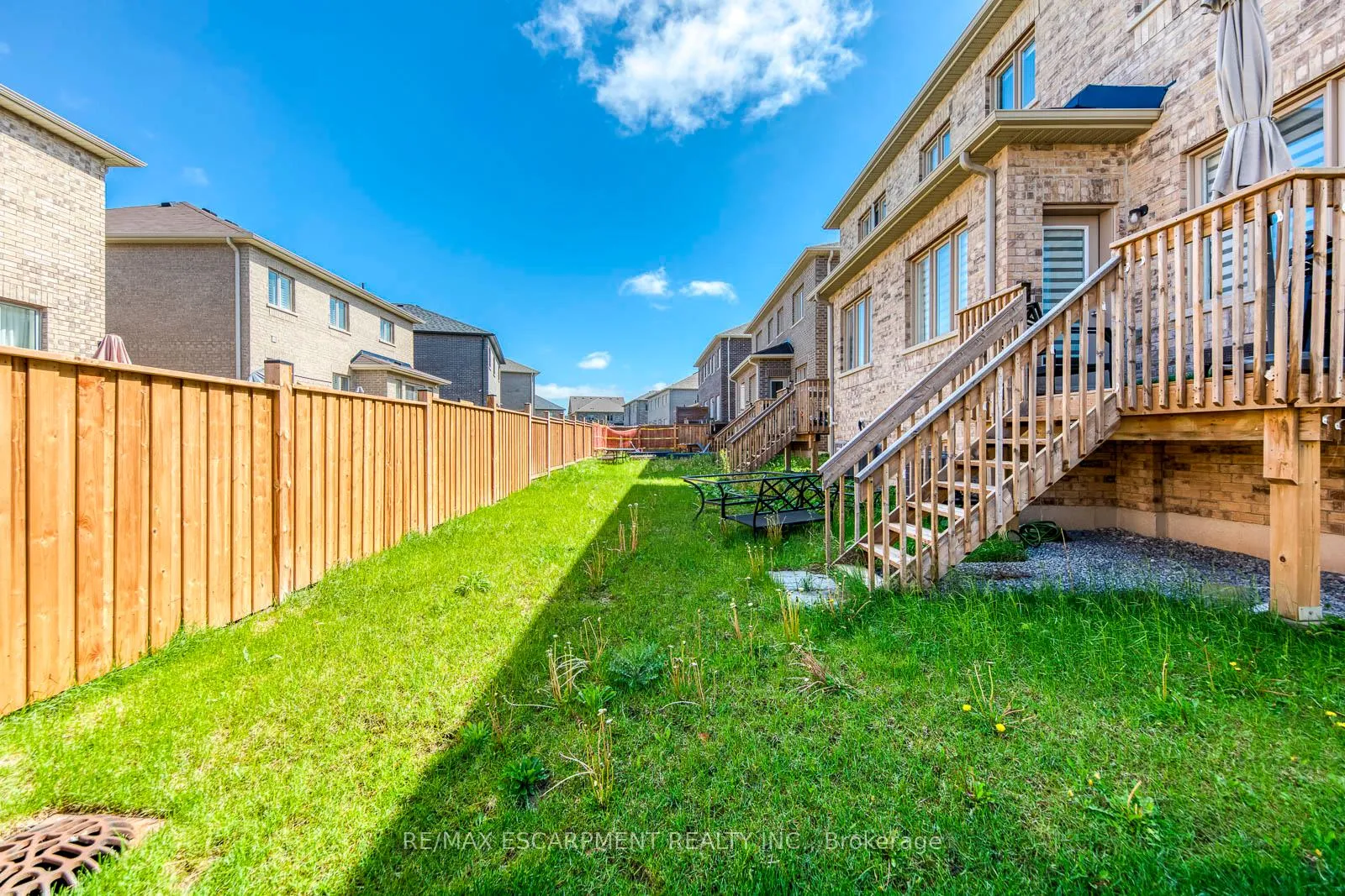 Photo 38 of 407 Skinner Road, Hamilton, Waterdown — HOMEH