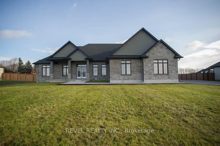 Front of 14 Bowen Place