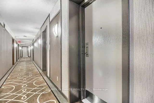 Photo 2 of Unit 1606, 77 Harbour Square, Toronto, Waterfront Communities — HOMEH