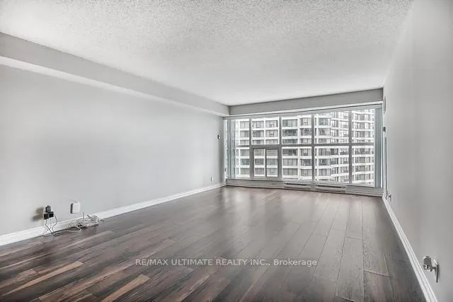 Photo 6 of Unit 1606, 77 Harbour Square, Toronto, Waterfront Communities — HOMEH