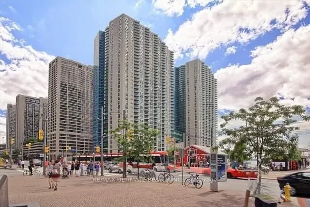 Photo 20 of Unit 1606, 77 Harbour Square, Toronto, Waterfront Communities — HOMEH