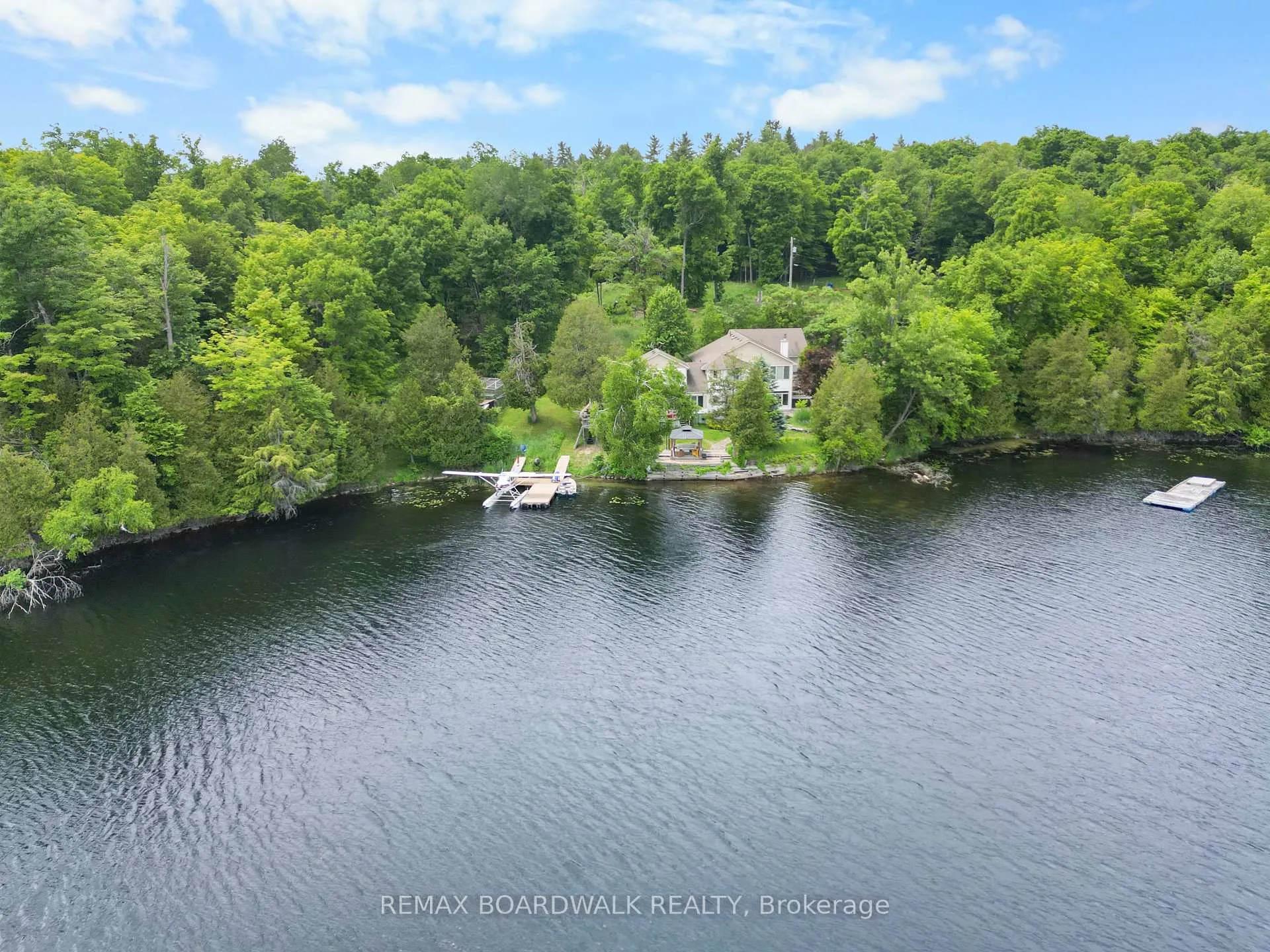 Photo 3 of 101 Arthur Road, Tay Valley, Bathurst/Burgess & Sherbrooke (Bathurst) Twp — HOMEH