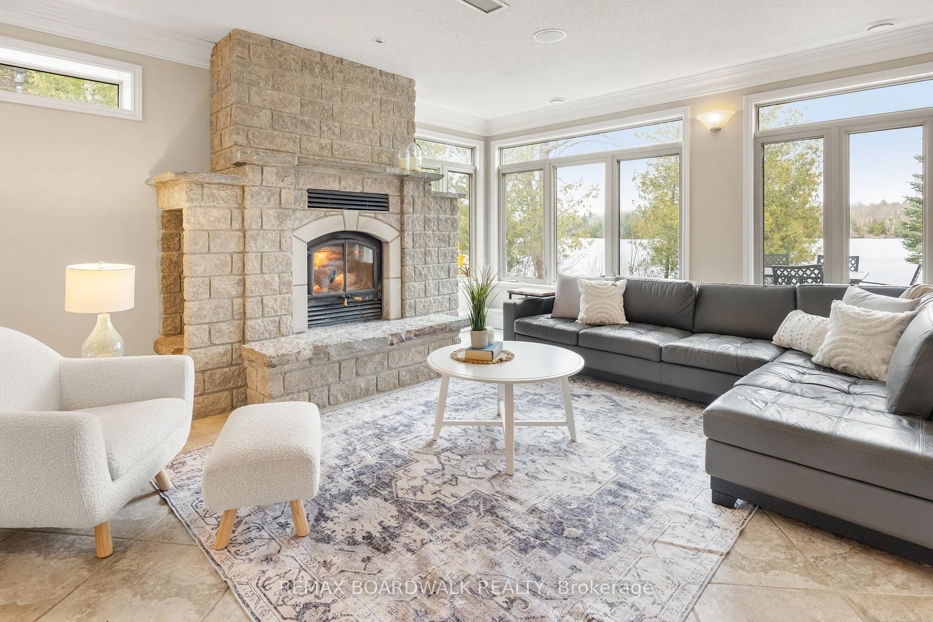 Photo 8 of 101 Arthur Road, Tay Valley, Bathurst/Burgess & Sherbrooke (Bathurst) Twp — HOMEH