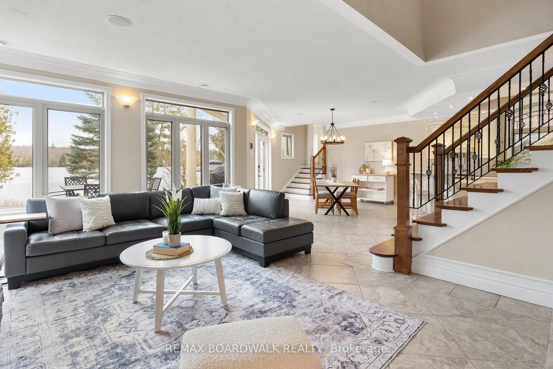 Photo 10 of 101 Arthur Road, Tay Valley, Bathurst/Burgess & Sherbrooke (Bathurst) Twp — HOMEH