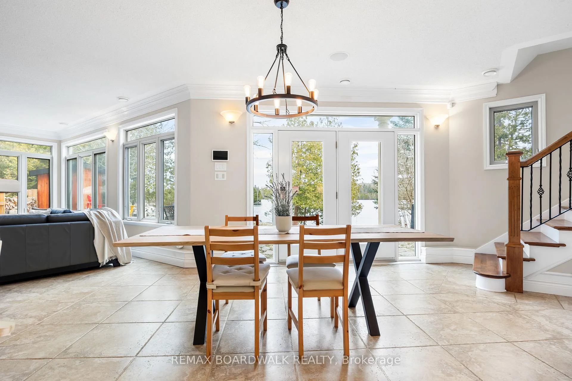 Photo 11 of 101 Arthur Road, Tay Valley, Bathurst/Burgess & Sherbrooke (Bathurst) Twp — HOMEH