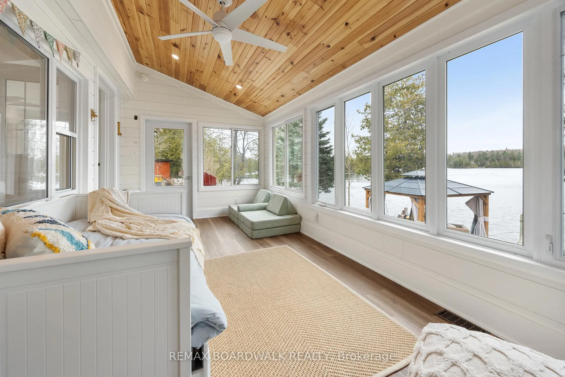 Photo 37 of 101 Arthur Road, Tay Valley, Bathurst/Burgess & Sherbrooke (Bathurst) Twp — HOMEH