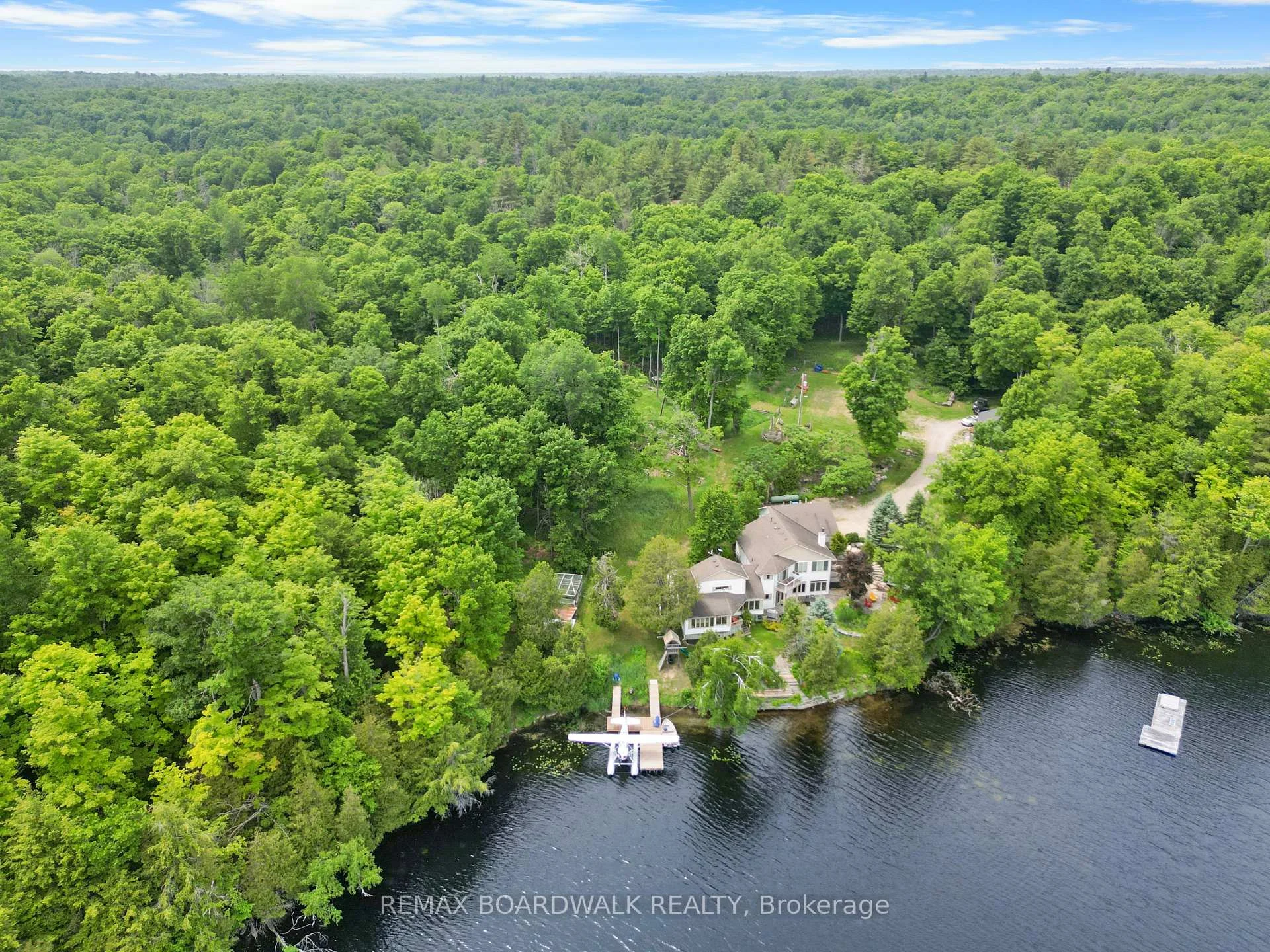 Photo 4 of 101 Arthur Road, Tay Valley, Bathurst/Burgess & Sherbrooke (Bathurst) Twp — HOMEH