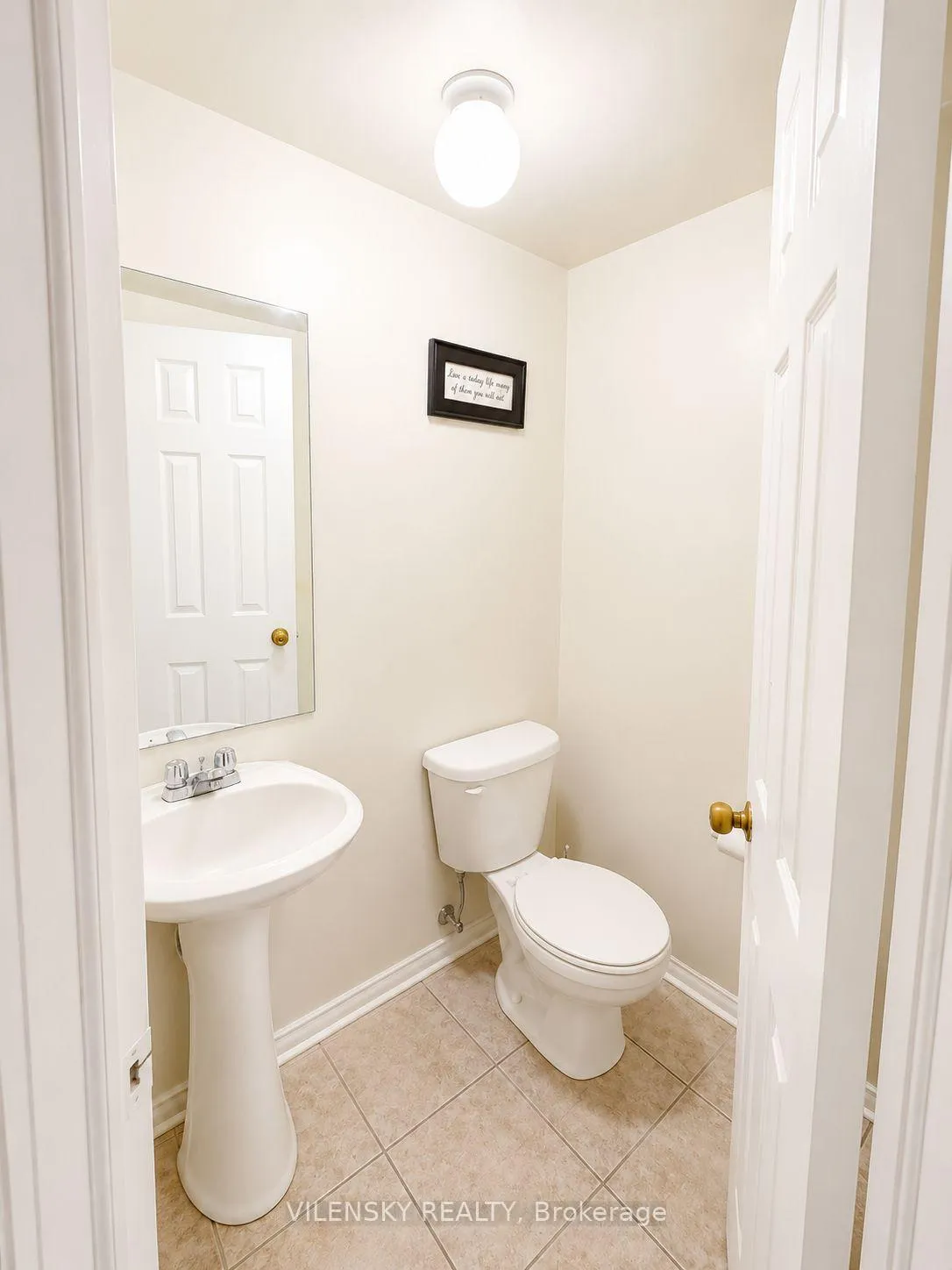 Photo 4 of 77 Billingsley Crescent, Markham, Cedarwood — HOMEH